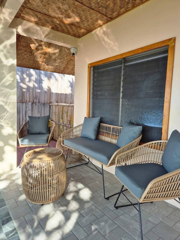 Siargao Cabin: Covered patio